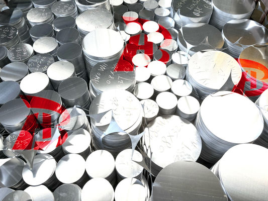 Yüksek Parlaklıkta Gümüş Alüminyum Daireler 1050/1080 80-1600MM Ev Armatürleri İçin