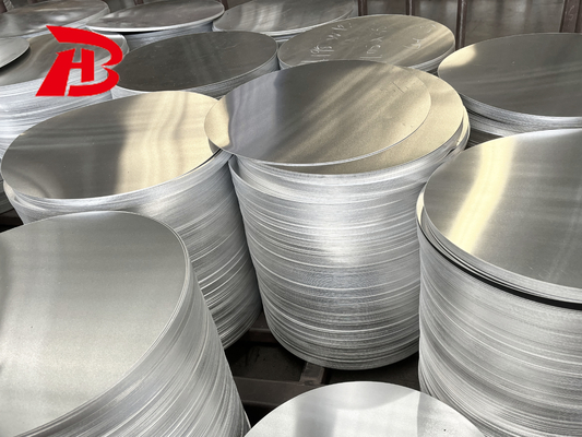 Fabrika Fiyatı 0.9mm Kalınlıklı Alüminyum Çember 1060 Çatı / Dekorasyon / Aşçılık / Endüstri / Bina için