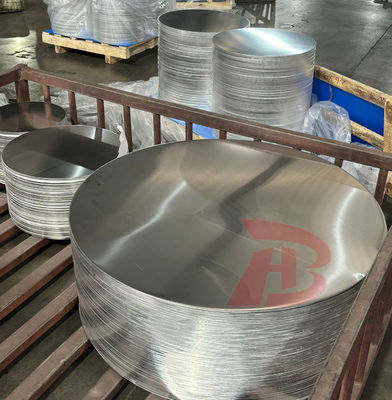 Özel Boyut Alüminyum Çember 0.3-6mm Kalınlığı 100-1000mm Diametresi CC DC Malzeme 1050 1060 3003 Alloy Crack Resistant Deep Drawing for Cookware and Lamp Cover Stamping