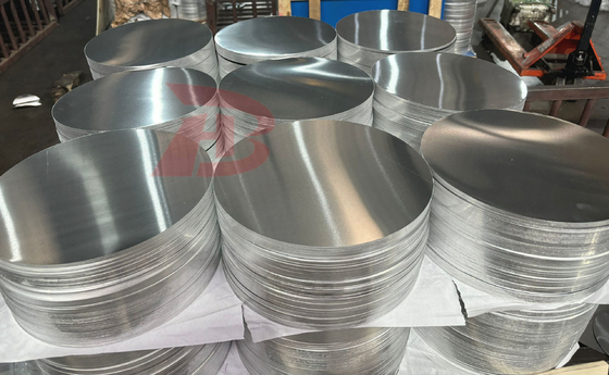 1060 3003 5052 Alaşım H24 H32 2mm 676mm Çapraz Alüminyum Çember Yol Uyarı İşaretleri İçin