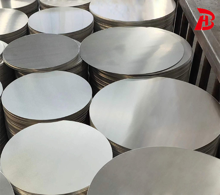 Yüzeyi pürüzsüz Alüminyum diskler ölçüsüne göre kesilmiş çapı 100mm-1200mm makul