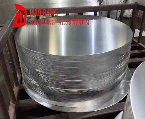 Yüzeyi pürüzsüz Alüminyum diskler ölçüsüne göre kesilmiş çapı 100mm-1200mm makul