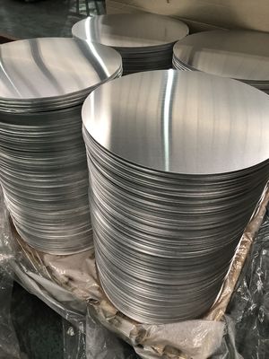 Endüstriyel alüminyum levhalar 1050/1060/3003 tam yumuşak ve sert durumlarda 0.5 - 6 mm kalınlık aralığında mevcuttur.