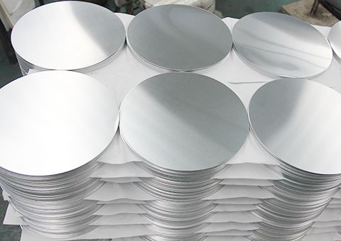 Ev Projeleri için Uzun Ömürlü Simli Alüminyum Çemberler 1050/1060 80-1600MM