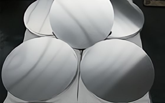 Stretched-formed aluminum round sheets - Kitchenware and cooking utensil raw materials - Thickness range: 80 - 1100mm - Complete range of thicknesses